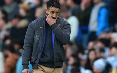 تدهور مستمر: أموريم يواجه الضغوط وينال فرصة للنجاة