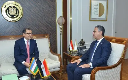 وزير التموين يلتقي سفير أوزبكستان لتعزيز التعاون في التجارة الداخلية