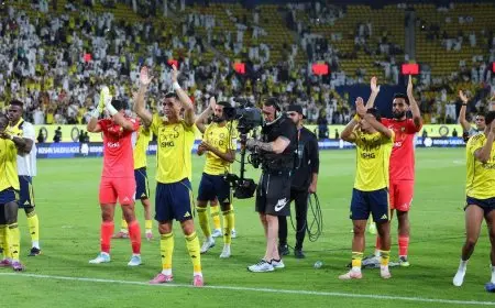 إحصاءات مذهلة وأرقام حاسمة تسبق مواجهة النصر والرياض في دوري روشن السعودي