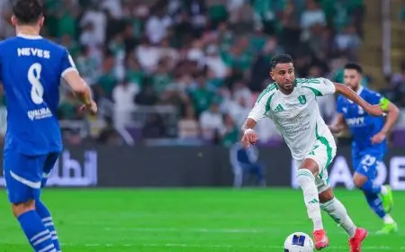 أرقام مذهلة وتوقعات مثيرة قبل مواجهة الأهلي والهلال في دوري روشن السعودي
