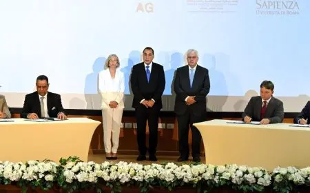 رئيس الوزراء يشارك في توقيع اتفاقية تعاون بين اليونسكو ووزارة التعليم العالي في مصر