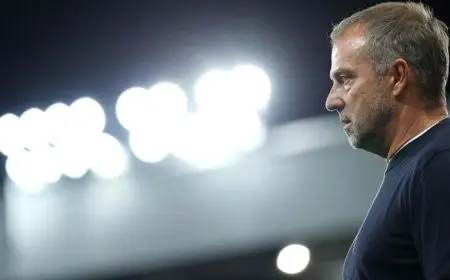 فليك يعترف بالأخطاء ضد نيوكاسل ويعبر عن رضاه بالأداء