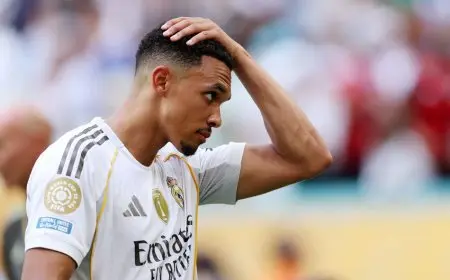 إصابة أرنولد تهدد ريال مدريد بضياع فرصته في مواجهة برشلونة وأتلتيكو