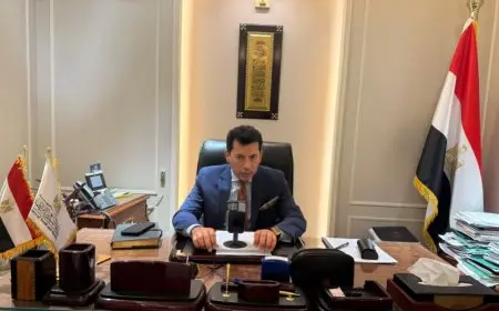 وزير الرياضة يتابع تجهيزات منتخب مصر للكرة الطائرة في بطولة العالم في الفلبين