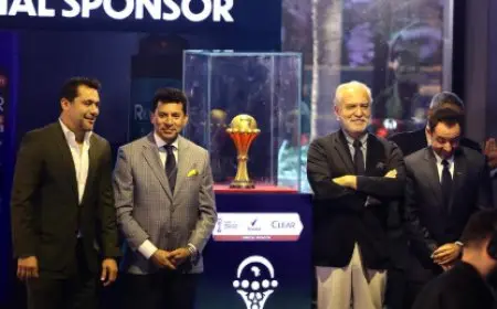 وزير الرياضة يشارك في مراسم استقبال كأس الأمم الأفريقية في مصر
