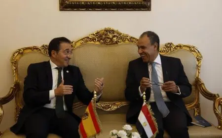 لقاء مهم بين وزير الخارجية ونظيره الإسباني لتعزيز التعاون المشترك