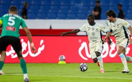 الاتحاد يحقق فوزًا مثيرًا على النجمة بفضل هدف كانتي في الدوري السعودي