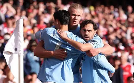 هالاند يقود مانشستر سيتي للتفوق على أرسنال في الشوط الأول