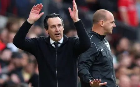 إيمري يشن هجوماً على لاعبي أستون فيلا ويصفهم بالكسالى: “هذا ليس فريقي”