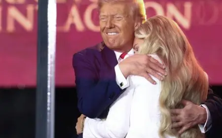 ترامب يتقدم بالعزاء لأرملة تشارلي كيرك خلال مراسم التأبين مع صور معبرة