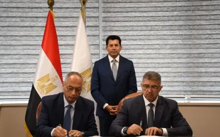 وزير الشباب يوقع بروتوكول تعاون مهم لتحسين جودة المنتجات الرياضية بالتعاون مع هيئة الرقابة على الصادرات والواردات