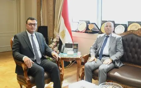 الشربيني وصابر يستعرضان تقدم مشروعات تطوير مثلث ماسبيرو وسور مجرى العيون