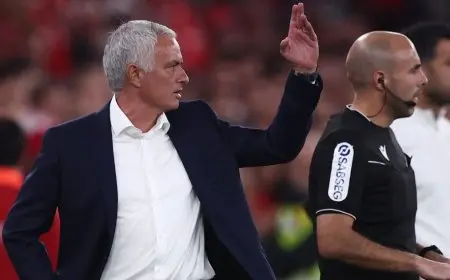 مورينيو يوجه انتقادات لاذعة للتحكيم والمنافس مع انطلاق مشواره مع بنفيكا