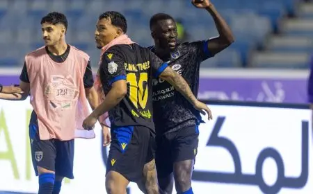 هدف موسى بارو يقود التعاون لتحقيق انتصار مثير على الخليج في دوري روشن السعودي