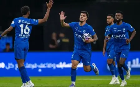 العائد ليوناردو يتألق بتسجيل هدفين ويقود الهلال لفوز مثير على الأخدود في دوري روشن