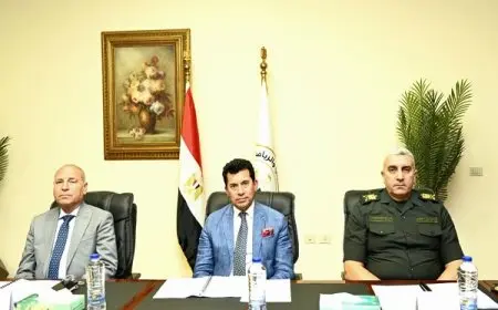 “كيف سيستفيد استاد القاهرة من اجتماع وزير الرياضة مع مجلس إدارته”