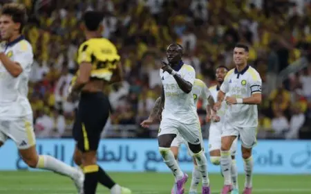 النصر يهزم الاتحاد بثنائية نظيفة ويتربع على قمة الدوري السعودي