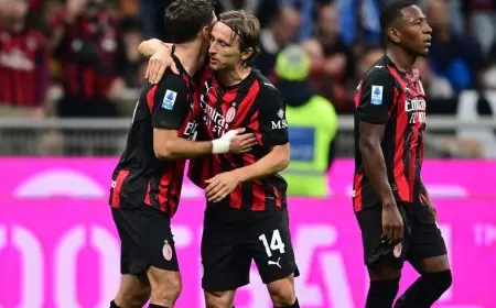 هدف ساليميكرس المثير يعيد لأذهان مشجعي ميلان سرعة إنزاغي وثيو هرنانديز ضد نابولي