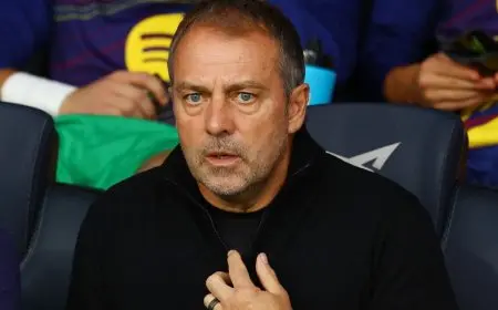 برشلونة يستعيد مدافعه البارز بعد 10 تمريرات حاسمة ضد سان جيرمان