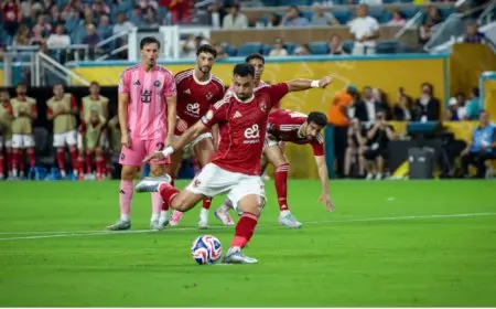 تريزيجيه يقود الأهلي للتقدم على الزمالك بهدف من ضربة جزاء