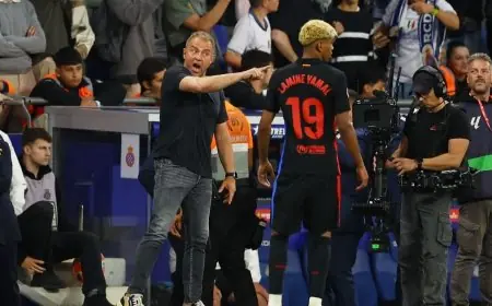 هانزي فليك يوجه رسالة قوية للنجم لامين يامال: العمل الجاد مفتاح النجاح