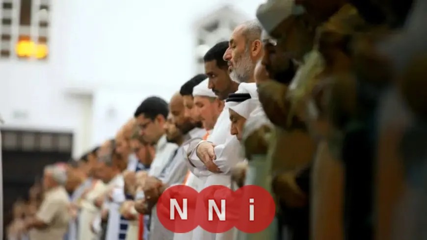كيفية أداء صلاة الخسوف كما فعل النبي عليه الصلاة والسلام