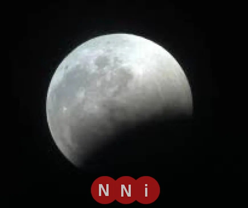 خسوف القمر اليوم الأحد.. متى وأين يمكنك رؤيته؟