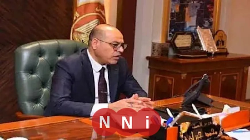 وزير العمل يتواصل هاتفياً مع عاملة فقدت رضيعتها في شركة نسيج بالإسكندرية