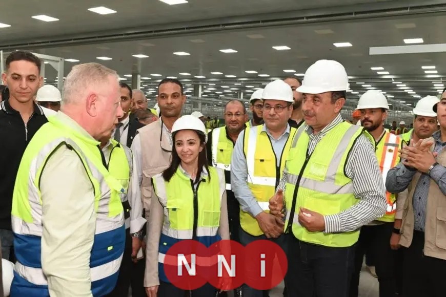 وزير قطاع الأعمال العام يتابع سير العمل في مشروع المجمع الجديد لمصانع شركة مصر للغزل والنسيج