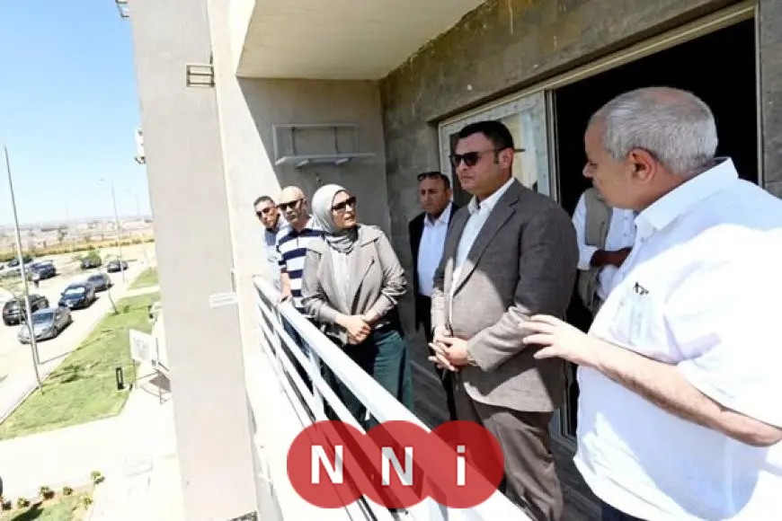 وزير الإسكان يزور مشروع جنة 4 السكني في مدينة الشيخ زايد ويتفقد سير العمل فيه