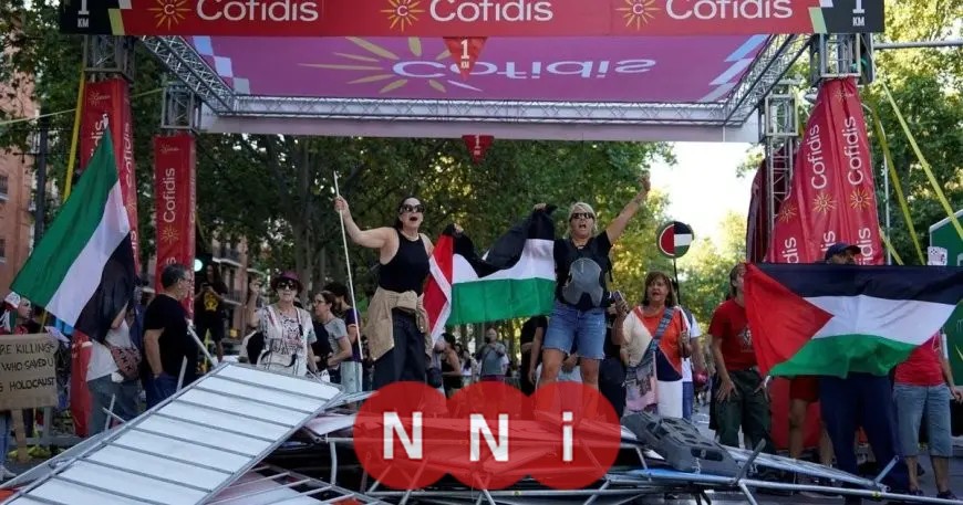 احتجاجات ضد إسرائيل تتسبب في إيقاف مبكر لسباق الدراجات في إسبانيا