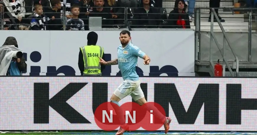 إنجاز تاريخي لأوليفر بيرك كأول اسكتلندي يحقق ثلاثية في الدوري الألماني