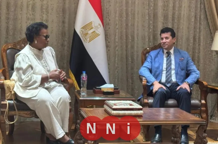 وزير الشباب يعزز التعاون مع شقيقة أمير الكويت لتطوير الرياضة النسائية في المنطقة