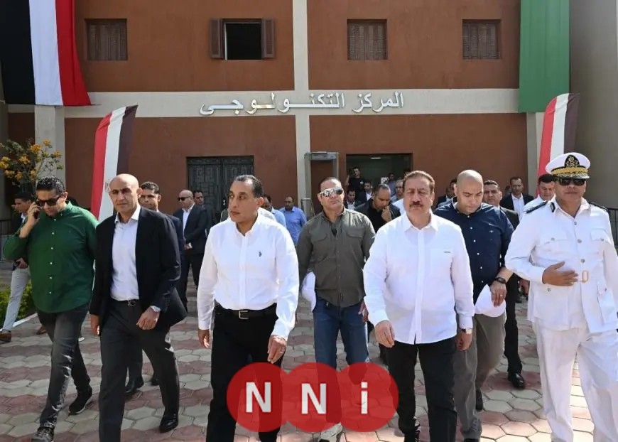 رئيس الوزراء يزور مجمع خدمات المواطنين التكنولوجي بقرية شما في المنوفية للتفقد والاطلاع