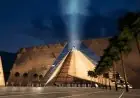 عملات تذكارية جديدة بالجنيه والمائة تحتفي بالمتحف المصري الكبير