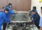 شباب مصريون يبتكرون سيارة كهربائية محلية من الخردة بـ150 ألف جنيه فقط