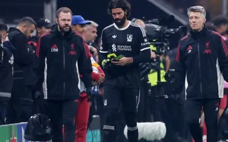 سلوت يكشف جاهزية أليسون وإيكيتيكي لمواجهة ليفربول وتشيلسي