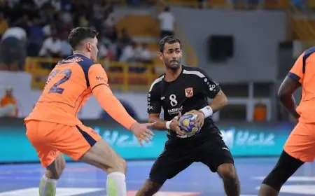 الهزيمة تطارد الأهلي: برشلونة يتفوق 26-21 في نصف نهائي كأس العالم للأندية لكرة اليد