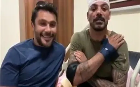 اكتشف آخر مستجدات حالة عمرو زكي الصحية مع شوبير واطمئن عليه الآن