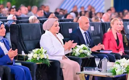 السيدة انتصار السيسي تؤكد أن المهارة والإبداع يفتحان آفاقًا واسعة من الفرص المستقبلية