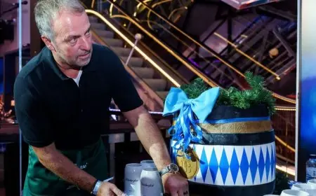 وعد فليك لجمهور برشلونة بعد هزيمة باريس سان جيرمان يعيد الأمل والروح