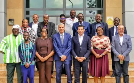 وزير الشباب يقود اجتماعات الرياضة الجامعية الإفريقية في كينيا