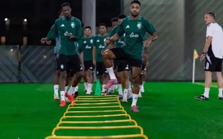 آخر مستجدات المنتخب السعودي: غياب لاعبين عن التدريبات قبل ملحق كأس العالم