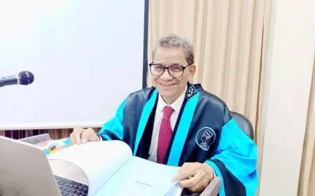 جامعة المنيا تمنح الباحث أنور السكري درجة الدكتوراه بامتياز في مجال الإعلام