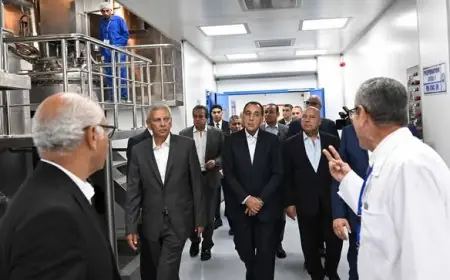 رئيس الوزراء يفتتح مصنع إنتاج الخامات الدوائية والمطهرات لتعزيز الصناعة الوطنية