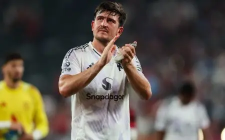 انتقال محتمل لمدافع مانشستر يونايتد إلى الدوري السعودي في يناير