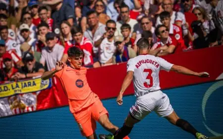 إشبيلية يزلزل برشلونة برباعية ويجدد المنافسة في صدارة الدوري الإسباني