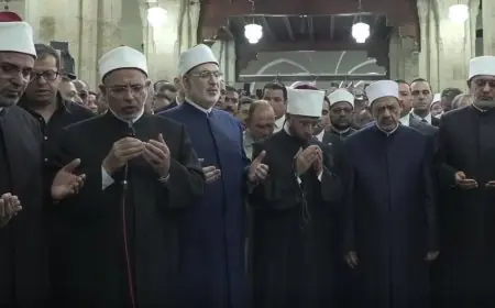 مشاهد مؤثرة من صلاة الجنازة على أحمد عمر هاشم بالجامع الأزهر: الضويني إمامًا ودواود للدعاء