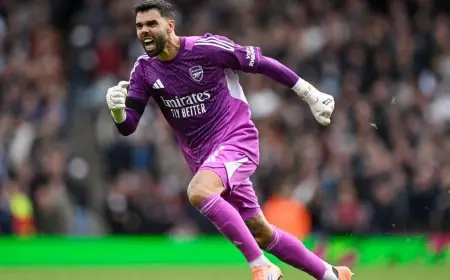 أرسنال يعزز راتب الحارس رايا لمكافأة أدائه المميز