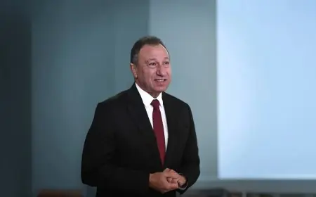 الخطيب ينهي مشاورات لجنة التخطيط ويحدد المدير الفني الجديد للنادي الأهلي